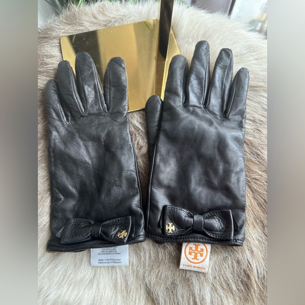Tory Burch Leather Gloves EUC